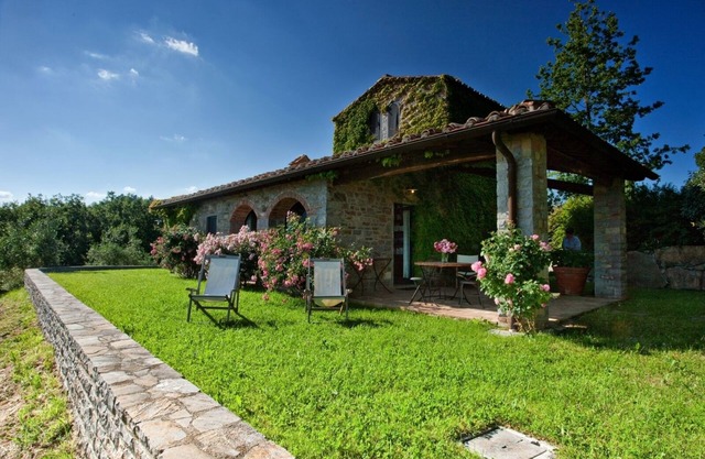 An enchanting small villa, perfect for two, with an unparalleled view.