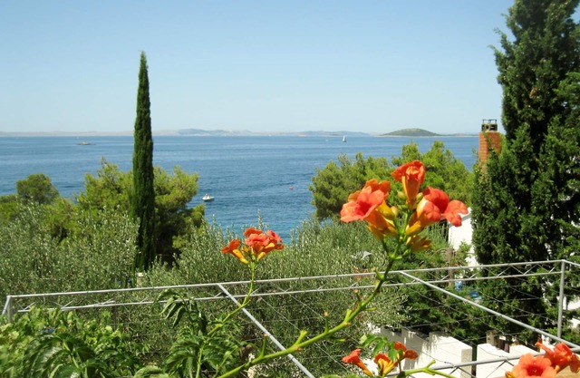 An upscale vacation apartment with unbeatable views, right on the beach