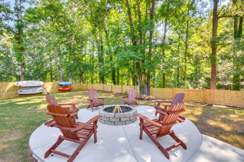 Anderson Retreat Private Hot Tub and Kayaks!