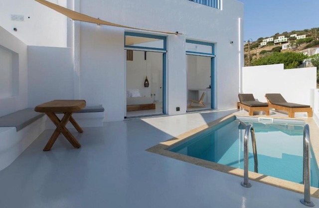 Andros Moments Suites