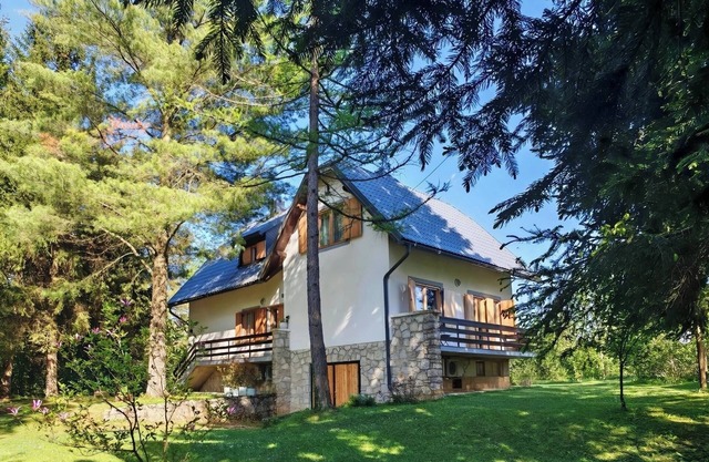 Anemona House - Plitvice Lakes - 500 m from Big Waterfall