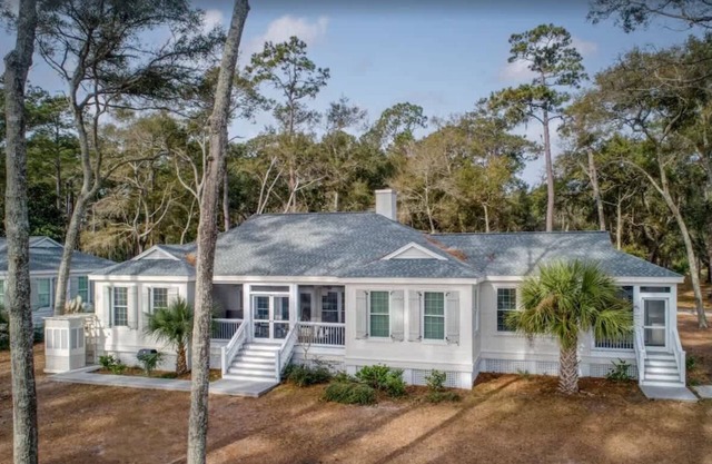 Angel Oak Cottage-5bdrm Luxury and Beachfront