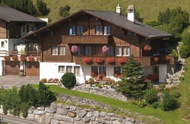 Anneliese Schaad Studio 2-bedded apartment