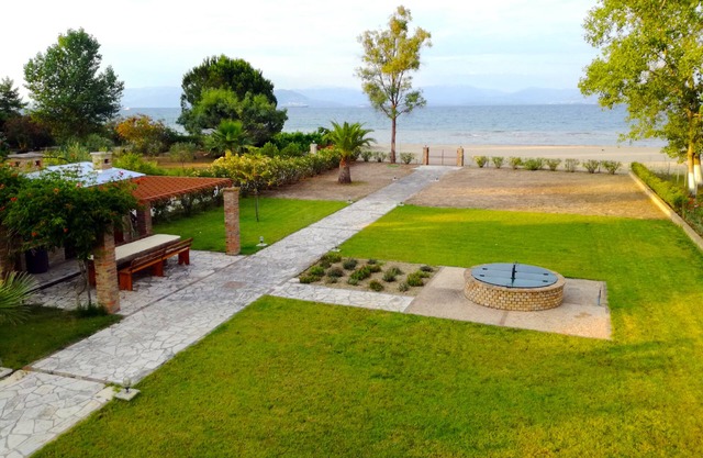 Antonia Beachfront Villa
