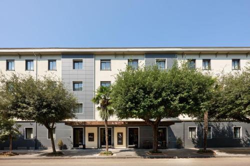 Antum Hotel