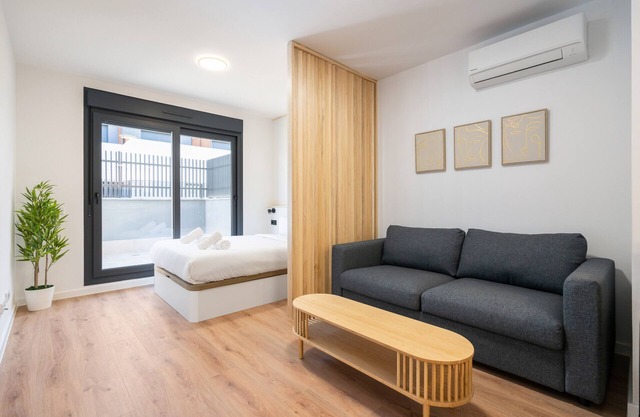 apartamento reformado con garaje y piscina de alquiler temporal