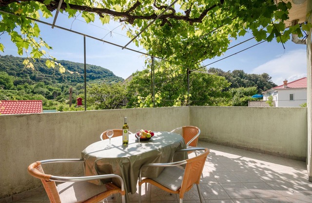 Apartments Jasna (65261-A2) - Supetarska Draga - island Rab