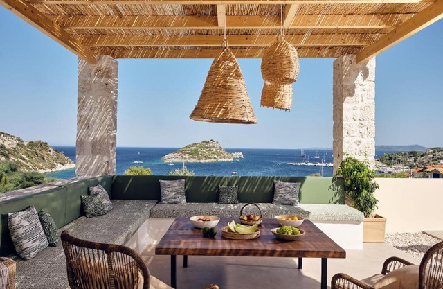 Apaggio Luxury Villa - Private Pool & Stunning Sea Views, by ZanteWize