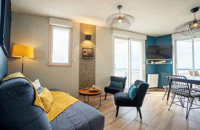 Apartments "LES PIEDS DANS L'EAU'