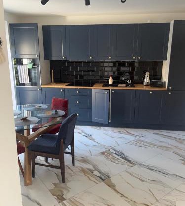 Apartament śliwkowa 2