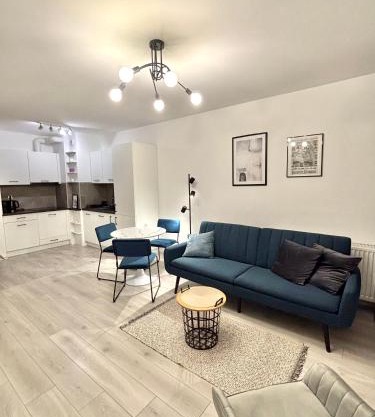 Apartament 8