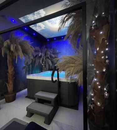 Apartament Księżycowy z jacuzzi