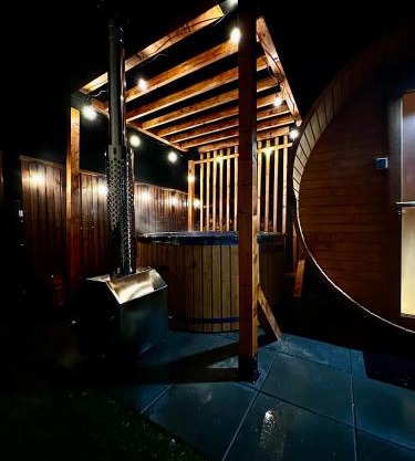 Apartament Pod Wzgórzem z Sauną, Jacuzzi i Basenem