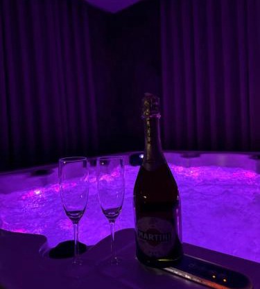 Apartament z Jacuzzi