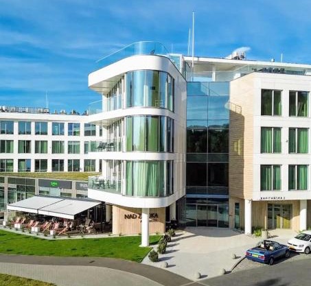 Apartament z widokiem na jezioro Ukiel i Przystań