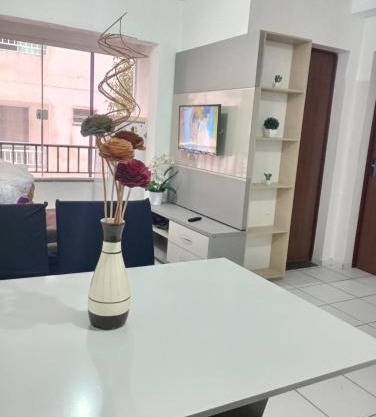 Apartamento 2km da praia do Aracagir,próx da av dos holandeses Cond Bella Cintra