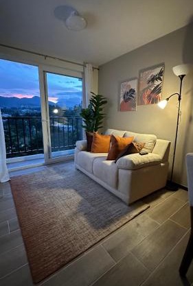 Apartamento Adrano, Cerca de La Antigua Guatemala