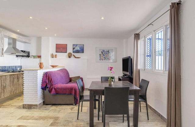 "Apartamento en la playa con WIFI" Near the Beach with Sea View, Wi-Fi & Terrace