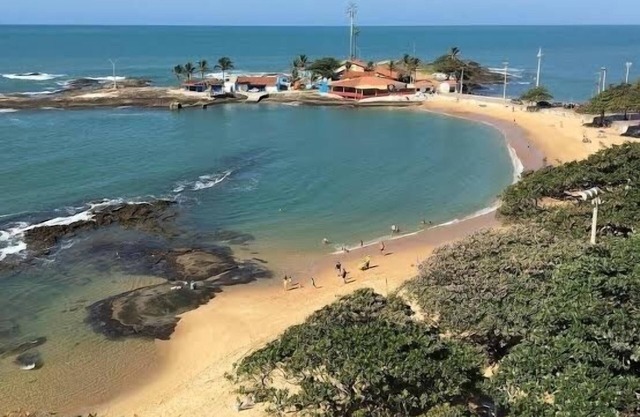 Apartamento Recém Reformado - 1 min da Praia das Castanheiras