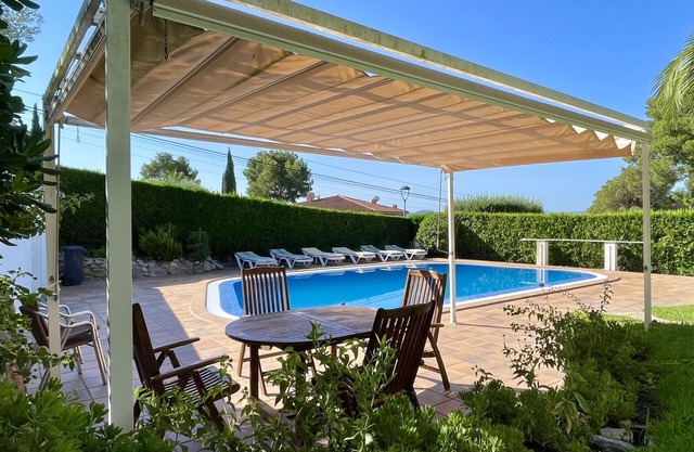 APARTAMENTO VOLENDAM - GROUND FLOOR WITH PRIVATE POOL