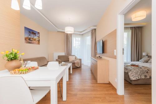 APARTAMENTY MIERZEJA - MARINA, Kąty Rybackie, Przyjazne Zwierzętom, 100 m od Zalewu Wiślanego