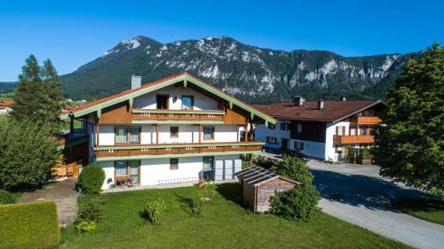 Aparthotel Chiemgaufuchs - CHIEMGAUKARTE
