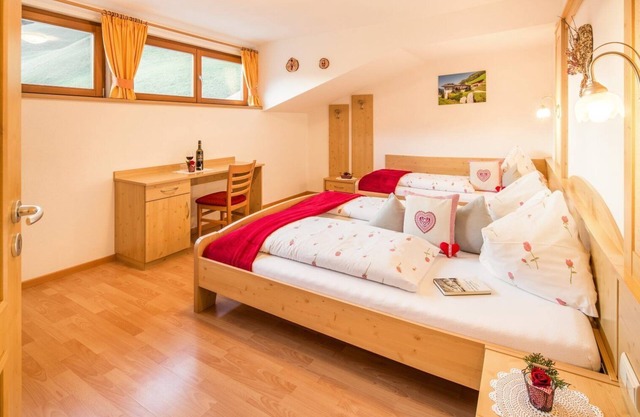 Apartment "Voppichlhof Edelweiss" with Mountain View, Shared Garden & Wi-Fi