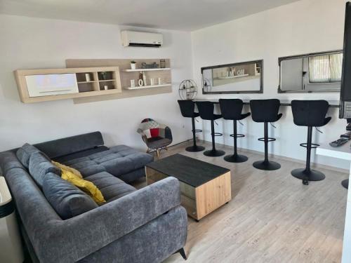 Apartman Lucija kuća za odmor s vanjskim bazenom