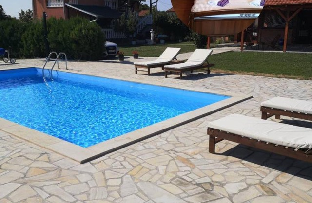 Apartmani Čalane