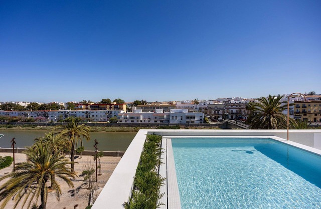 Apartment 'Luxury 6' with Wi-Fi and Air Conditioning