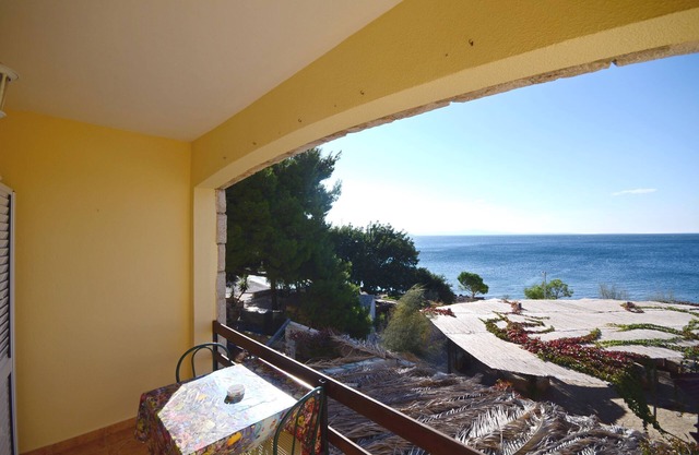 Apartments Marija (34031-A4) - Ivan Dolac - island Hvar