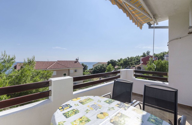 Apartments Carić (39851-A2) - Ivan Dolac - island Hvar