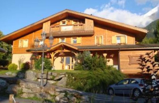 Apartment 100 mt from the center, excellent view of Mont Blanc glaciers