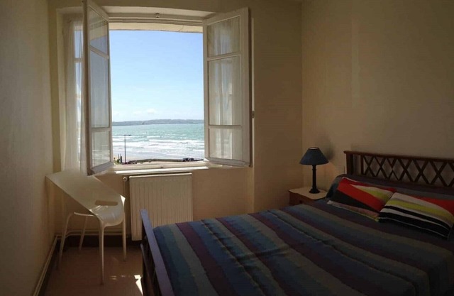 - Apartment 2 -