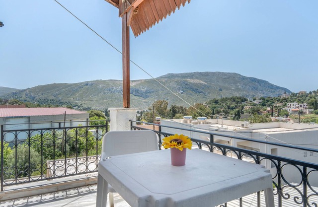 Apartment '5' with Mountain View, Wi-Fi and Air Conditioning