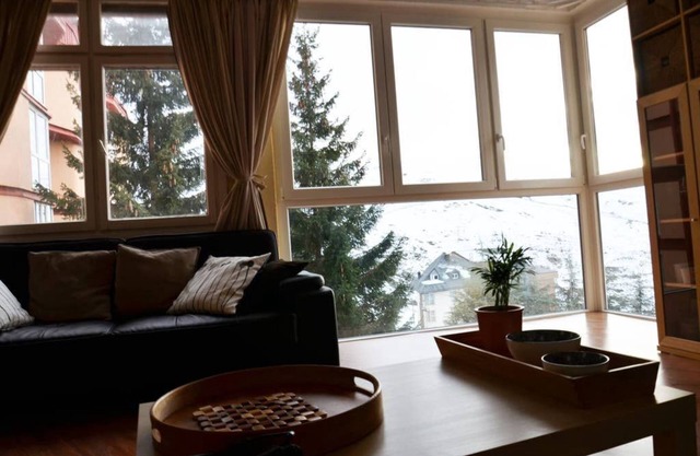 Apartment 7-11 PAX very well located in the lower-middle area, Ed.America, next to the chairlift