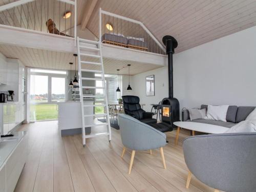 Apartment Adna - 700m from the sea by Interhome