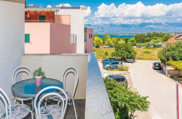 Apartment Aenona near Queen´s beach, Nin