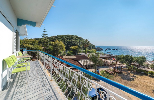 Apartment 'Alex Bar 5' with Sea View, Wi-Fi and Air Conditioning
