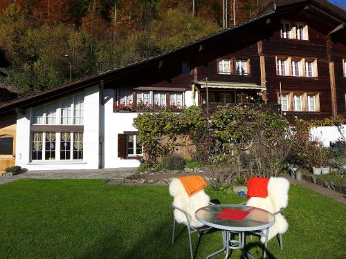 Apartment Am Brienzersee by Interhome