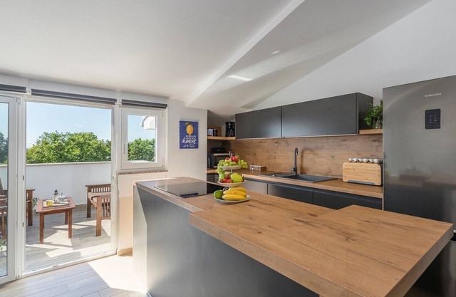 Apartment Ana with Roof Terrace