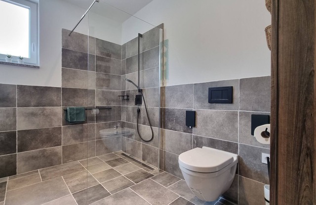 Apartment APP-2 Suha Punta