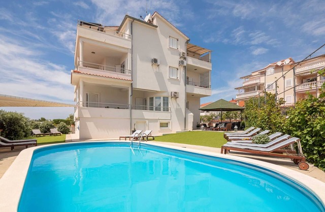 Apartment Arausa with Pool V