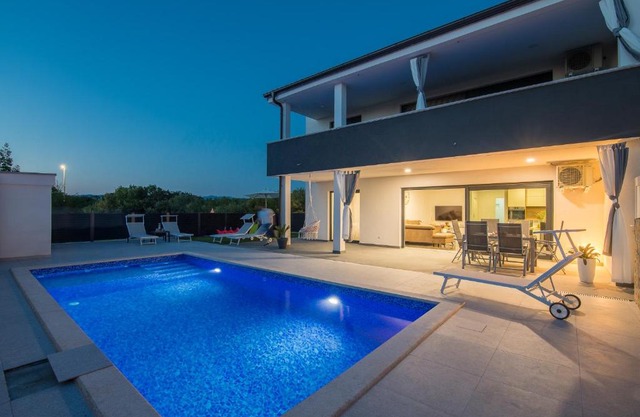 Apartment Aurora Island Krk Malinska