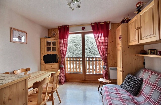 APARTMENT BALCONY- SAINT JEAN D'AULPS RESORT -NEAR MORZINE- 4 PERSONS - OURSON 14
