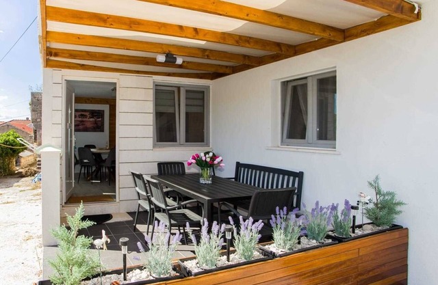 Apartment Badia with free parking