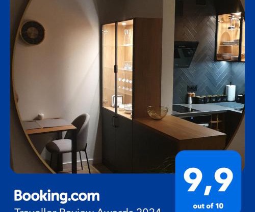 Apartment Between