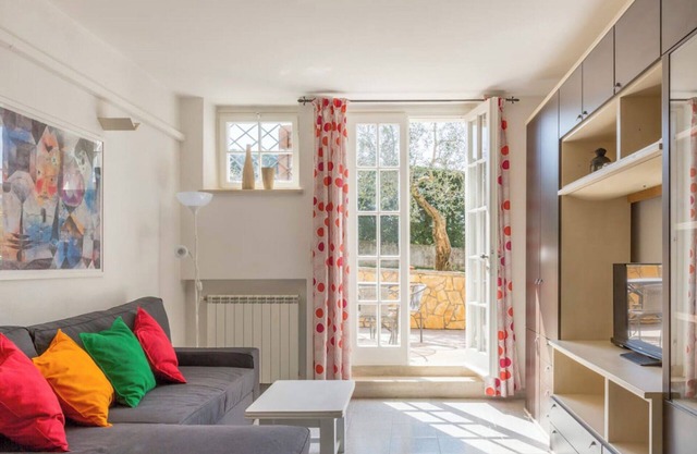 Apartment "Bilocale Colline di Bardolino 1" with Wi-Fi & Garden 023006-LOC-00151