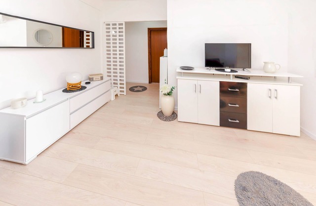 Apartment Captain, Gajac, near the beach