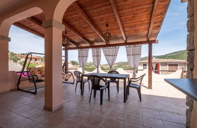 Apartment 'Casa Del Sole Con Terrazza' with Sea View, Wi-Fi and Air Conditioning